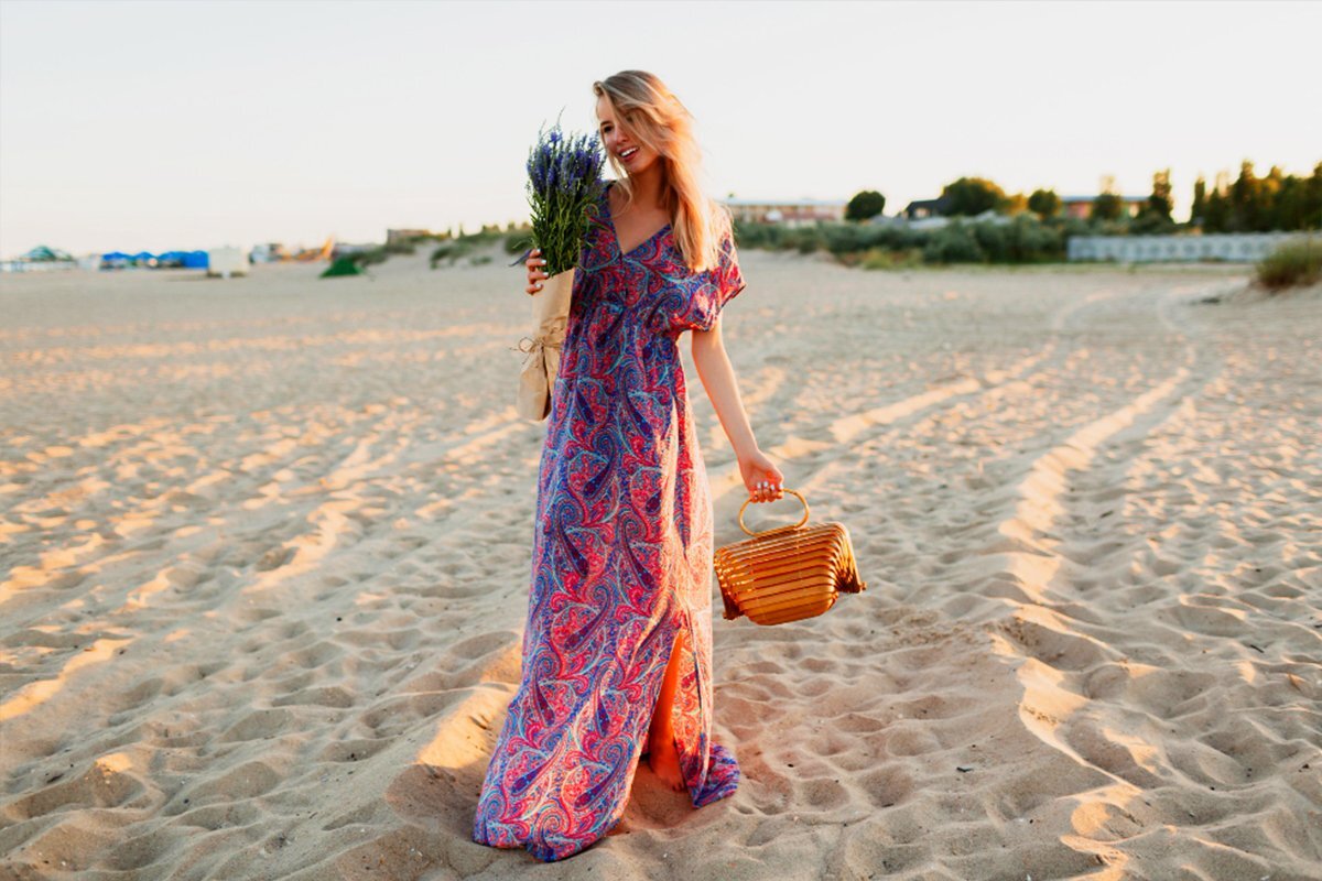 The Ultimate Guide to Wearing a Maxi Dress for Any Event